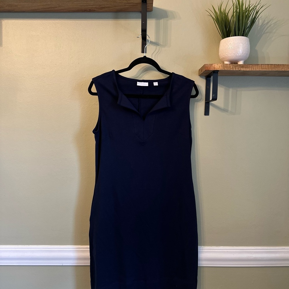 Elegant Navy Blue Sleeveless Dress